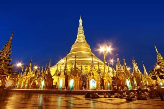 Shwedagon Pagoda - famous tourist destination in Myanmar (Photo ST)