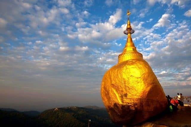 Kyaikhtiyo Pagoda on the golden stone has become the most unique tourist destination in Myanmar