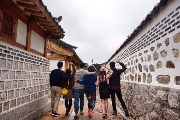 The peaceful space of old Korean houses (Photo: ST)