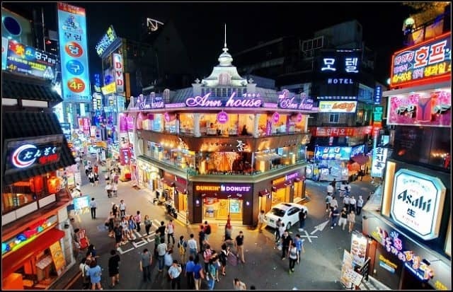 Gangnam neighborhood with many amusement parks. entertainment (Photo: ST)