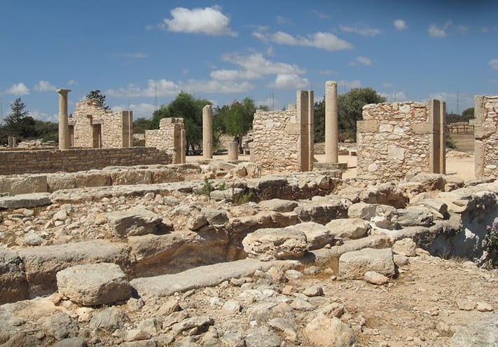 travel-Cyprus-temple-of-Aphrodite-711