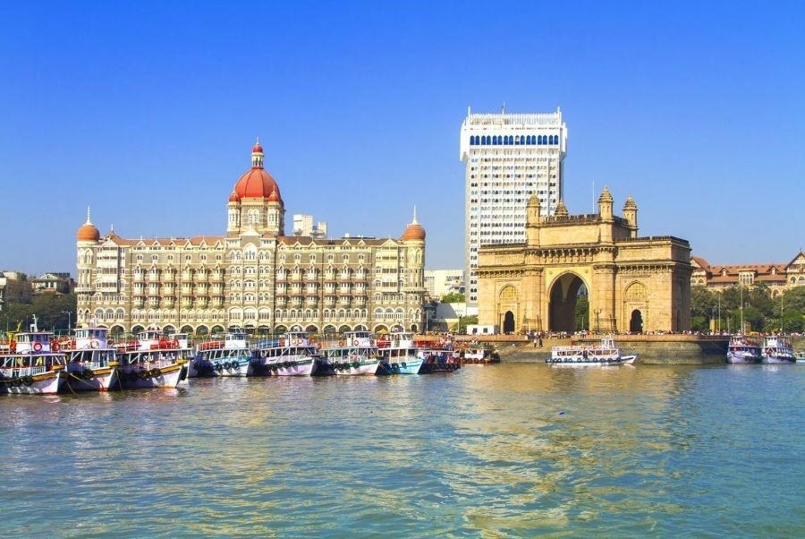 Mumbai is an extremely ideal destination for shopping enthusiasts