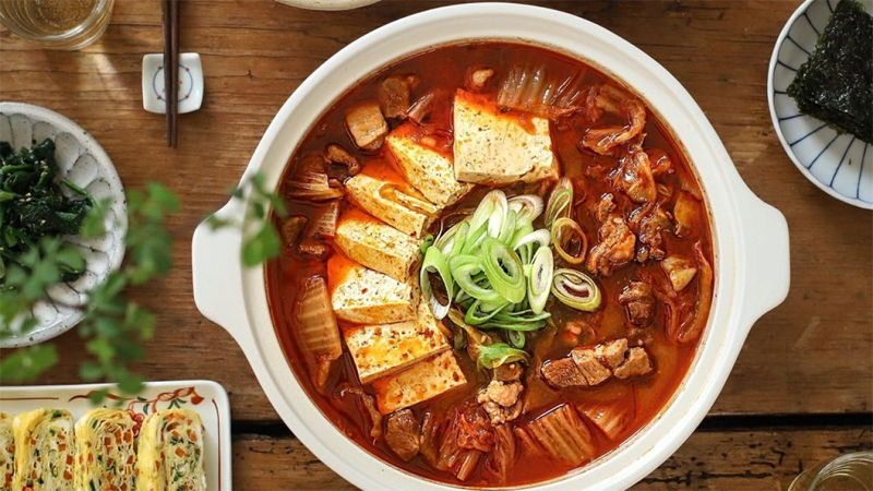 Kimchi soup