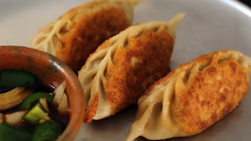 Mandu dumplings filled with kimchi